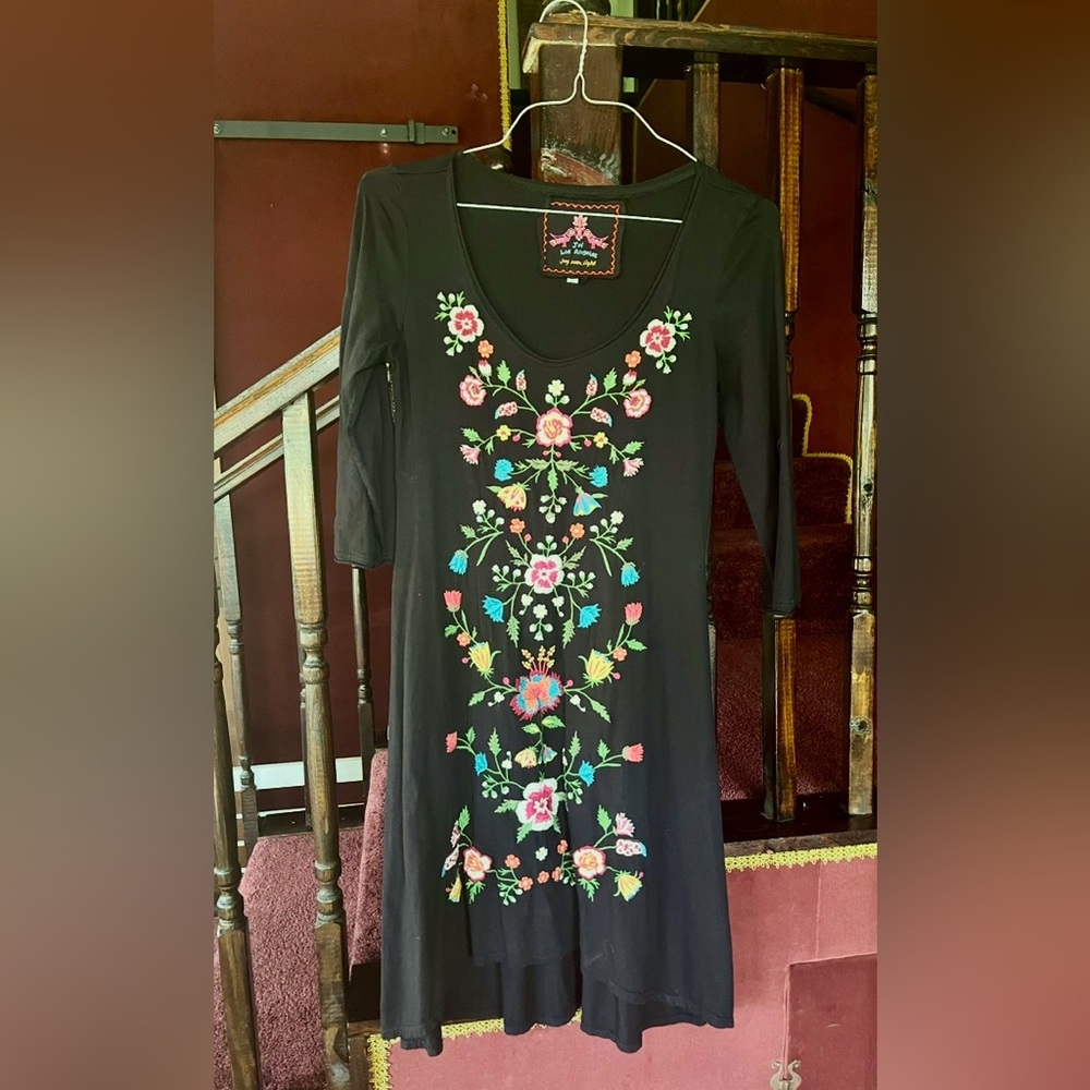 JW Los Angeles Embroidered dress